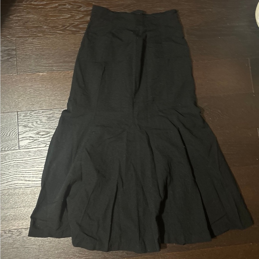 liz claiborne long black skirt